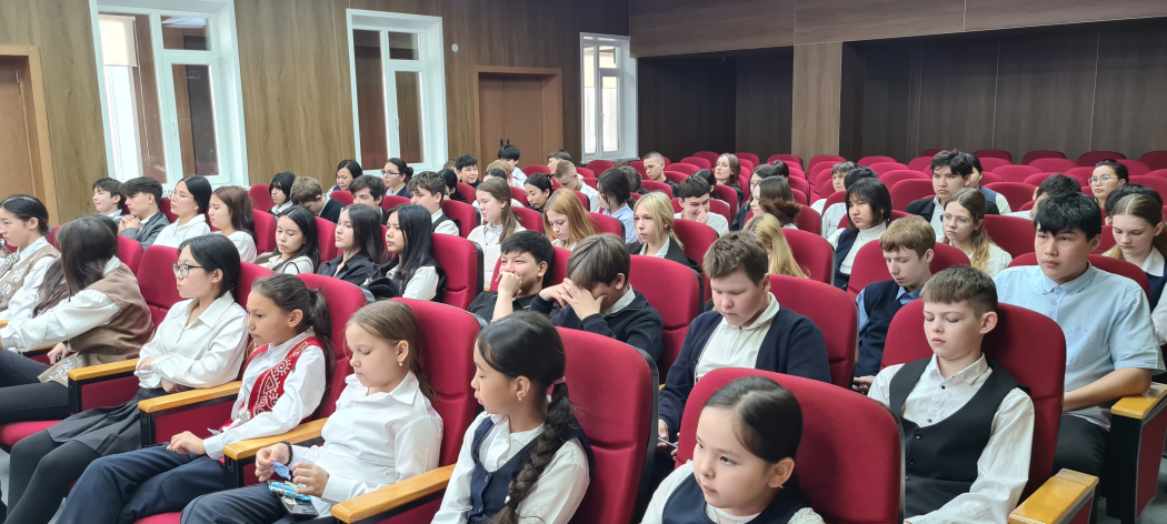 Көкшетау қаласының №10 жалпы орта білім беретін мектебінде 8 наурыз Халықаралық әйелдер күніне арналған «Сарқылмайтын жылылық, Ана аты-ұлылық» тақырыбында тарих сабағы өтті 0