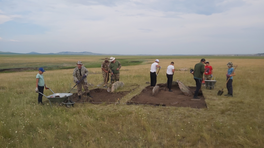 АРХЕОЛОГИЧЕСКИЕ РАСКОПКИ В ЗЕРЕНДИНСКОМ РАЙОНЕ 3