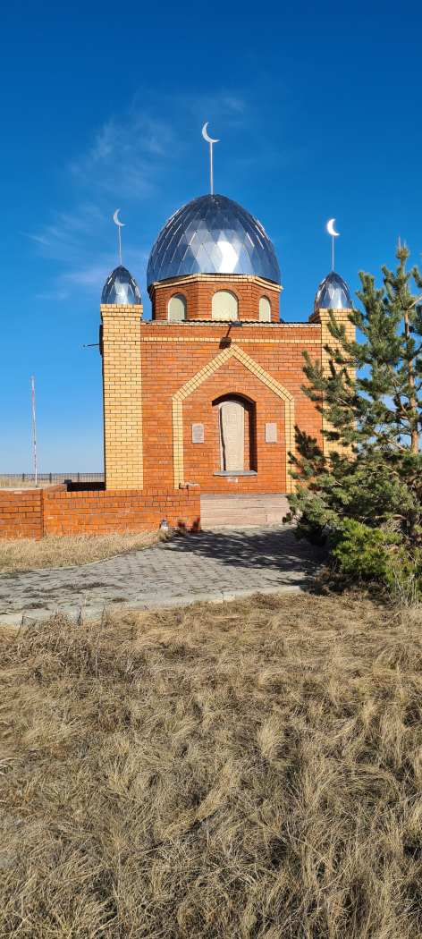 Уәли хан кесенесі 2